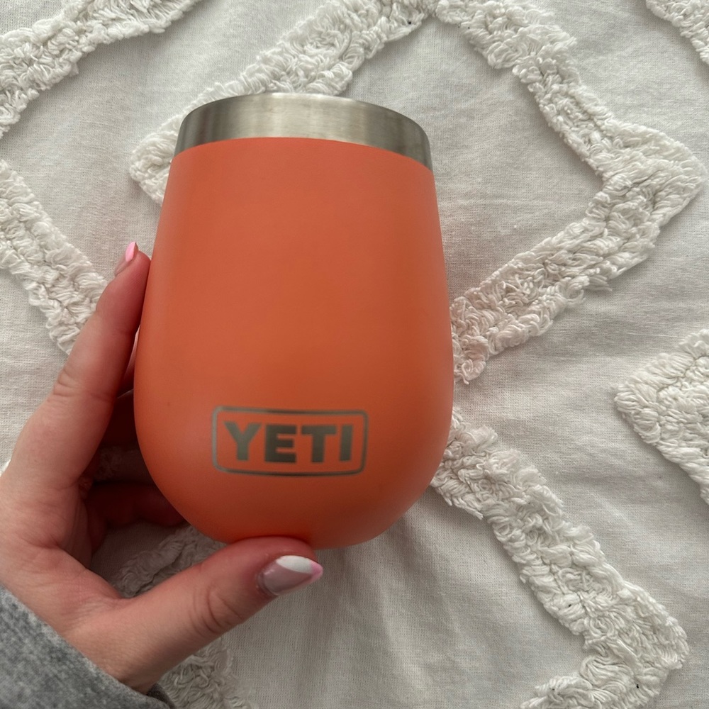 Yeti Coral Wine Glass